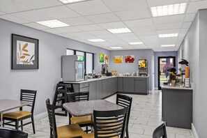 Petit déjeuner continental compris tous les jours