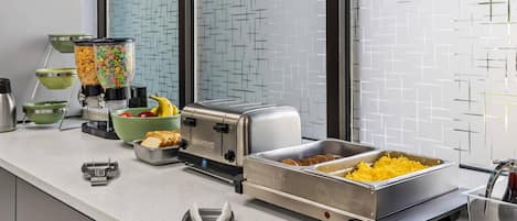 Free daily continental breakfast