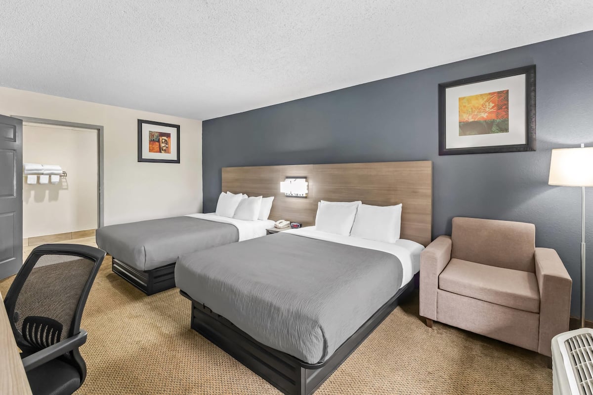In-room safe, iron/ironing board, free WiFi, bed sheets