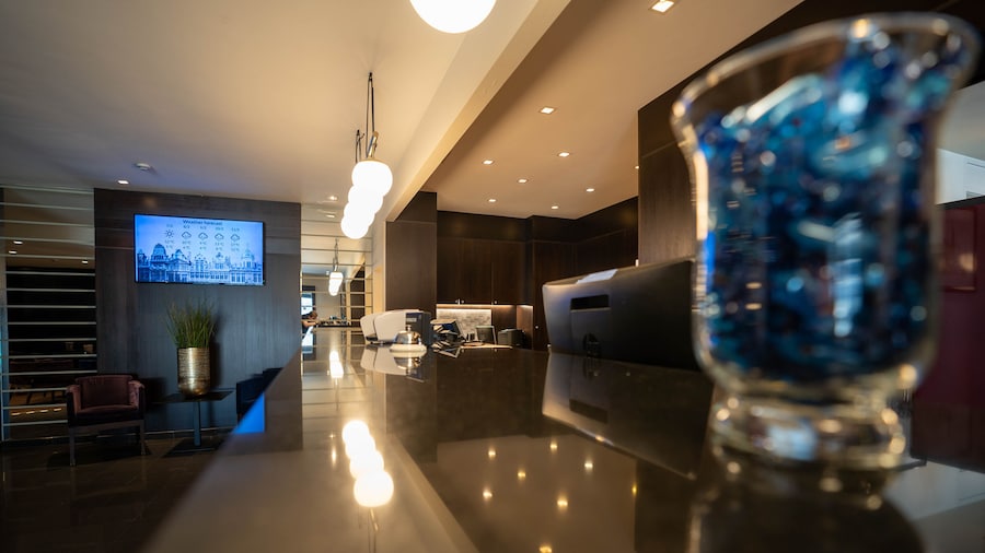 Gosset Hotel