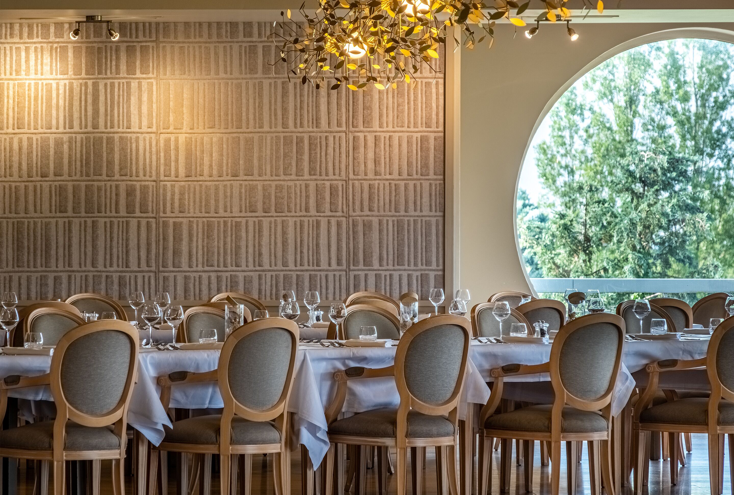 2 ristoranti; aperti a pranzo e a cena
