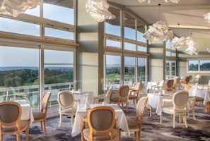 Daily buffet breakfast (EUR 19 per person)