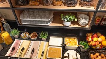 Colazione continentale a pagamento, servita tutte le mattine