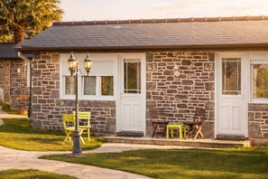 Garden - Hôtel Les 13 Assiettes (Le Val-Saint-Pere)
