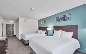 Hypo-allergenic bedding, in-room safe, blackout curtains - Sleep Inn & Suites near Spirit Mountain (Duluth)