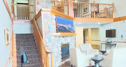 Duluth Inn & Suites Near Spirit Mountain