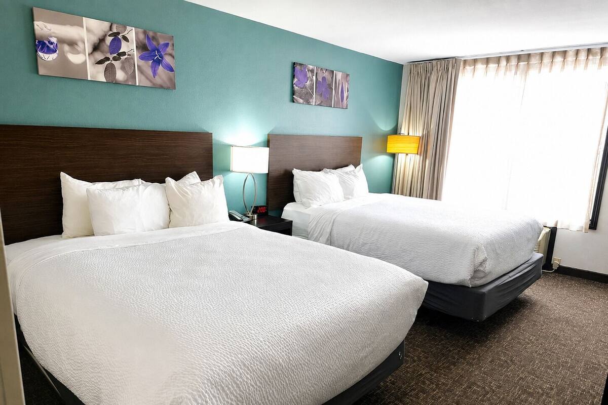Room, 2 Queen Beds, Accessible, Non Smoking