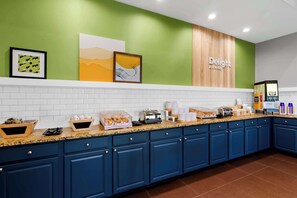 Desayuno continental incluido todos los días