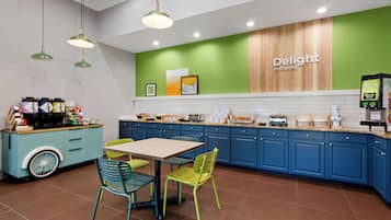 Free daily continental breakfast