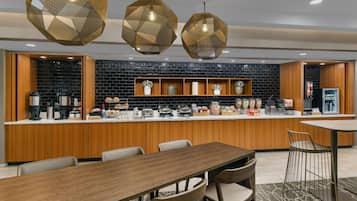 Free daily continental breakfast