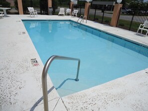 Seasonal outdoor pool, open 9:00 AM to 10:00 PM, sun loungers