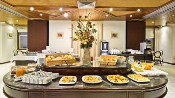 Daily buffet breakfast (EUR 12 per person)