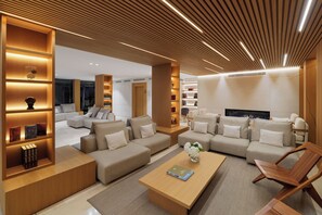 2 bars/lounges, poolside bar - Hotel Saratoga (Palma de Mallorca)