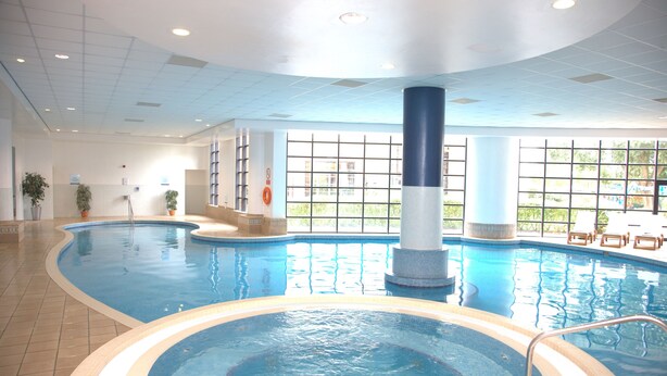 Tina de hidromasaje interior