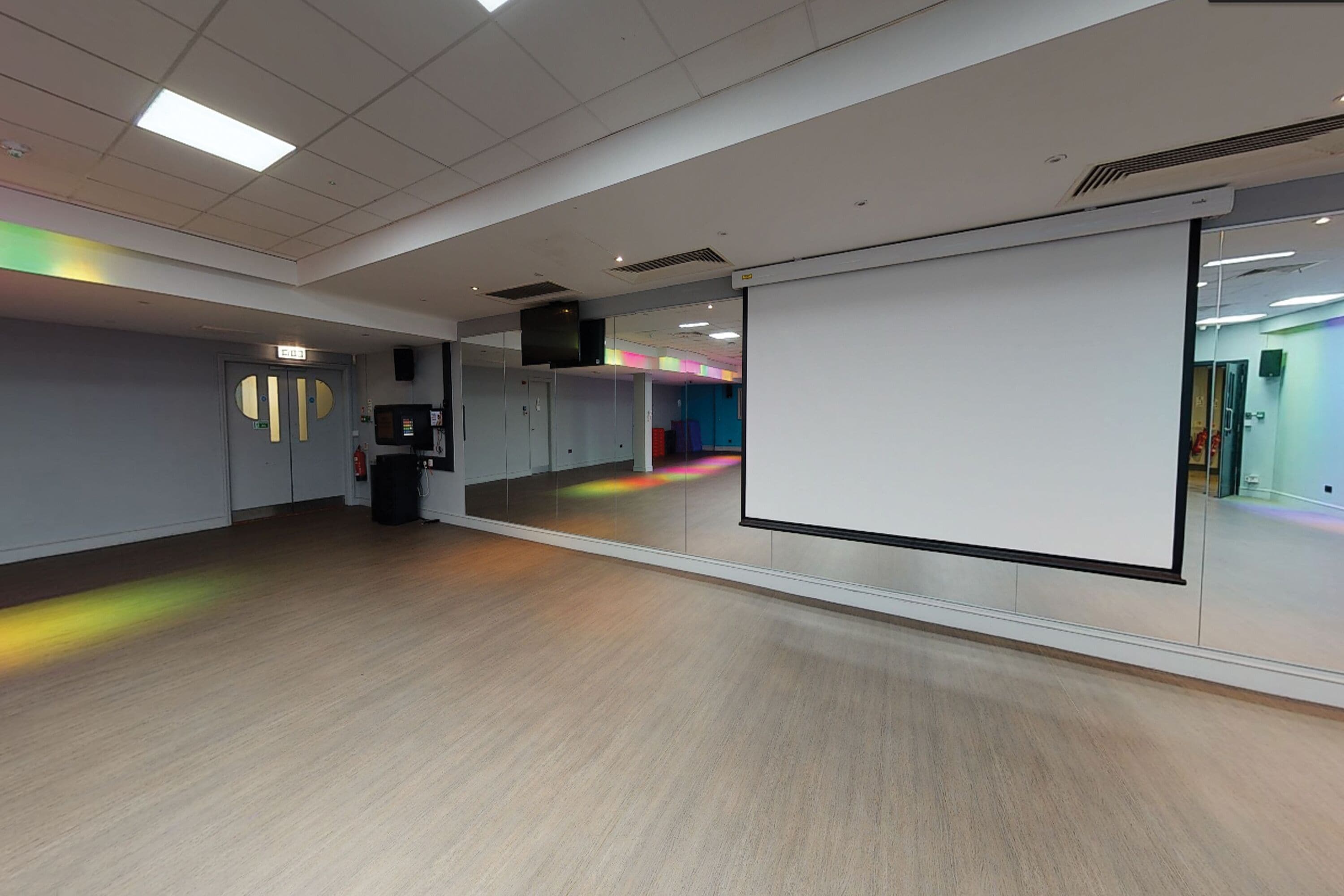 Photo - Village Hotel Leeds North