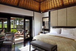 Premium bedding, Select Comfort beds, minibar, in-room safe - Pan Pacific Nirwana Bali Resort (TABANAN)
