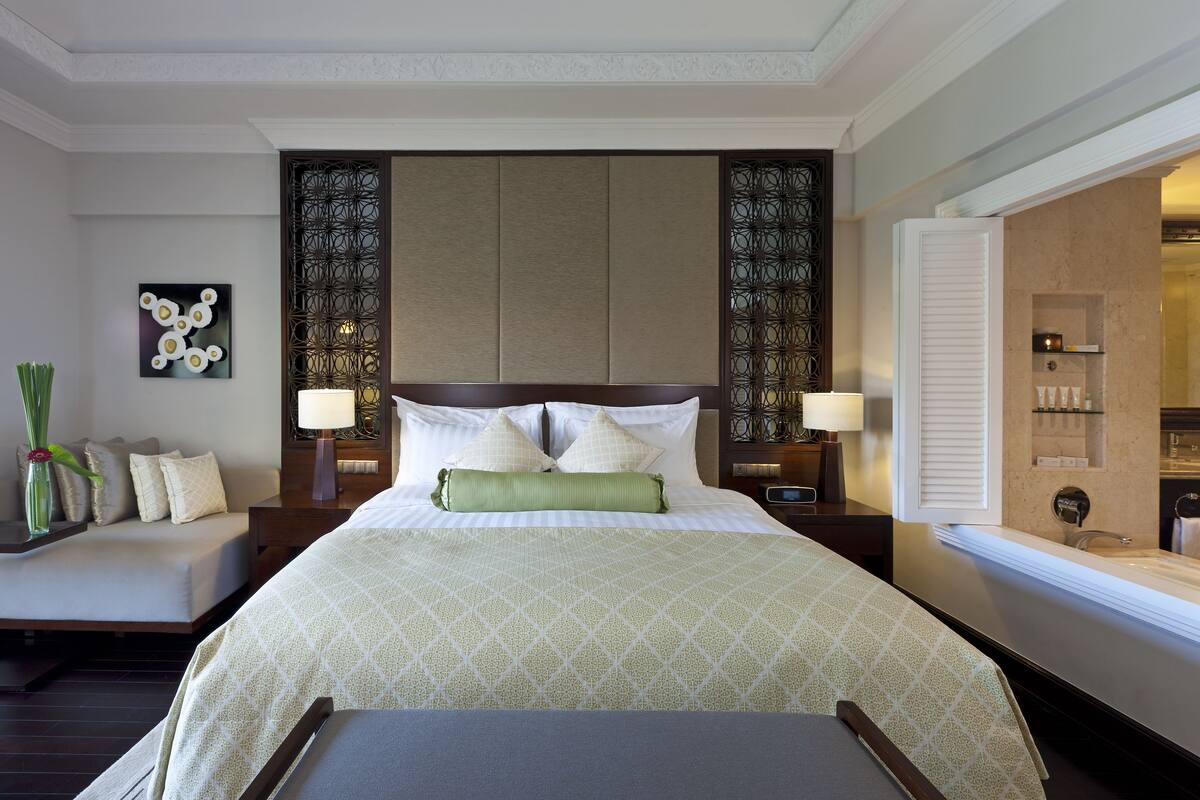 Premium bedding, Select Comfort beds, minibar, in-room safe