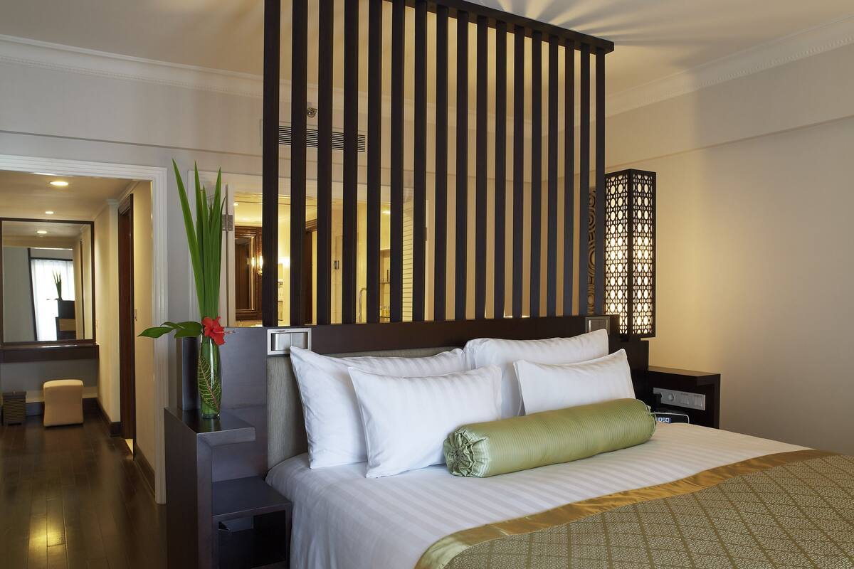 Premium bedding, Select Comfort beds, minibar, in-room safe