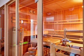 Sauna, steam room