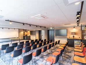 Meeting facility - Kyriad Paris Nord - Porte de Saint Ouen (Saint-Ouen)