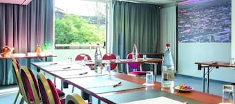 Kyriad Paris Nord - Porte de Saint Ouen