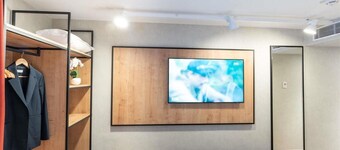 Kyriad Paris Nord - Porte de Saint Ouen