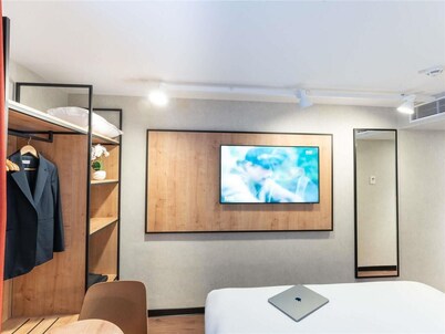 Kyriad Paris Nord - Porte de Saint Ouen