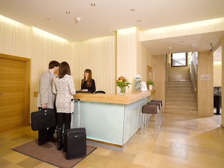Reception. Hotel Drei Raben
