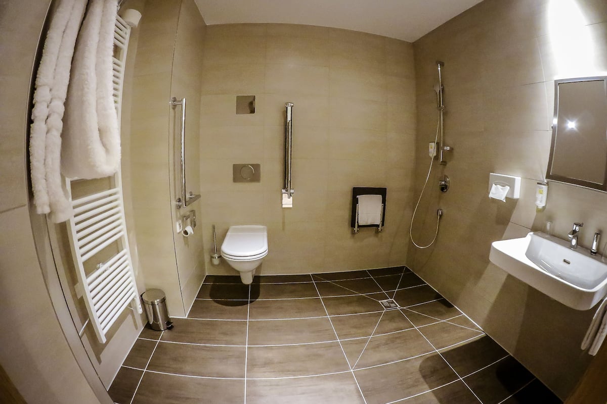 double room, comfort plus | bathroom amenities | hair dryer, towels