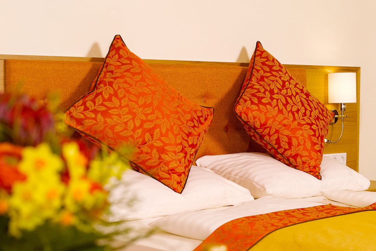 comfort double room | minibar, in-room safe, desk, blackout curtains