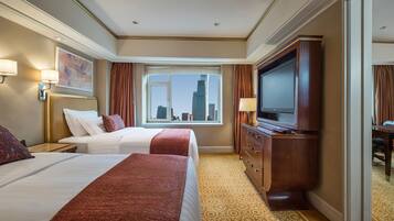 Suíte júnior, 1 quarto | 1 quarto, frigobar, cofres nos quartos, individualmente decorados