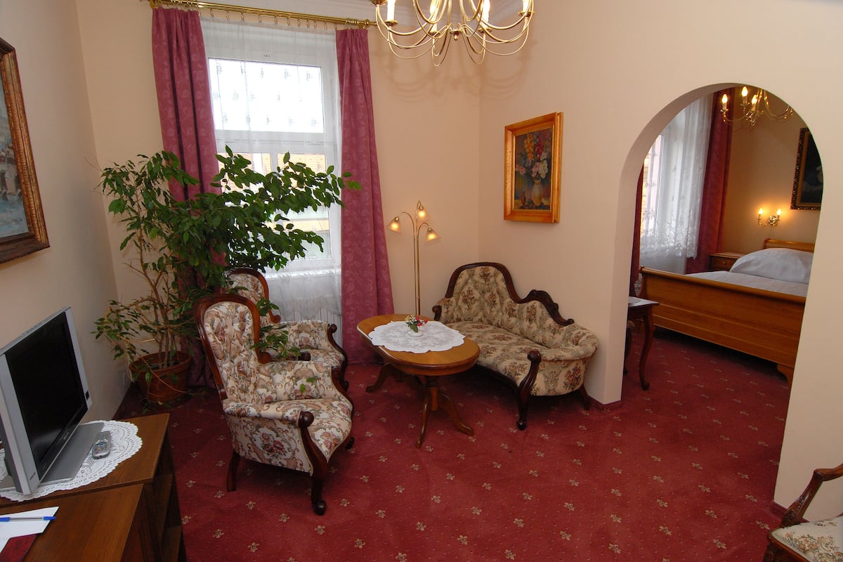 Suite | Living area | LED TV