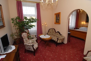Suite | Living area | LED TV