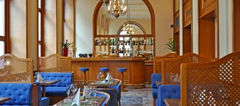 Opera Hotel