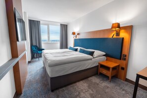 خزنة داخل الغرفة وستائر تعتيم ومكواة/لوح كي وواي فاي مجانًا