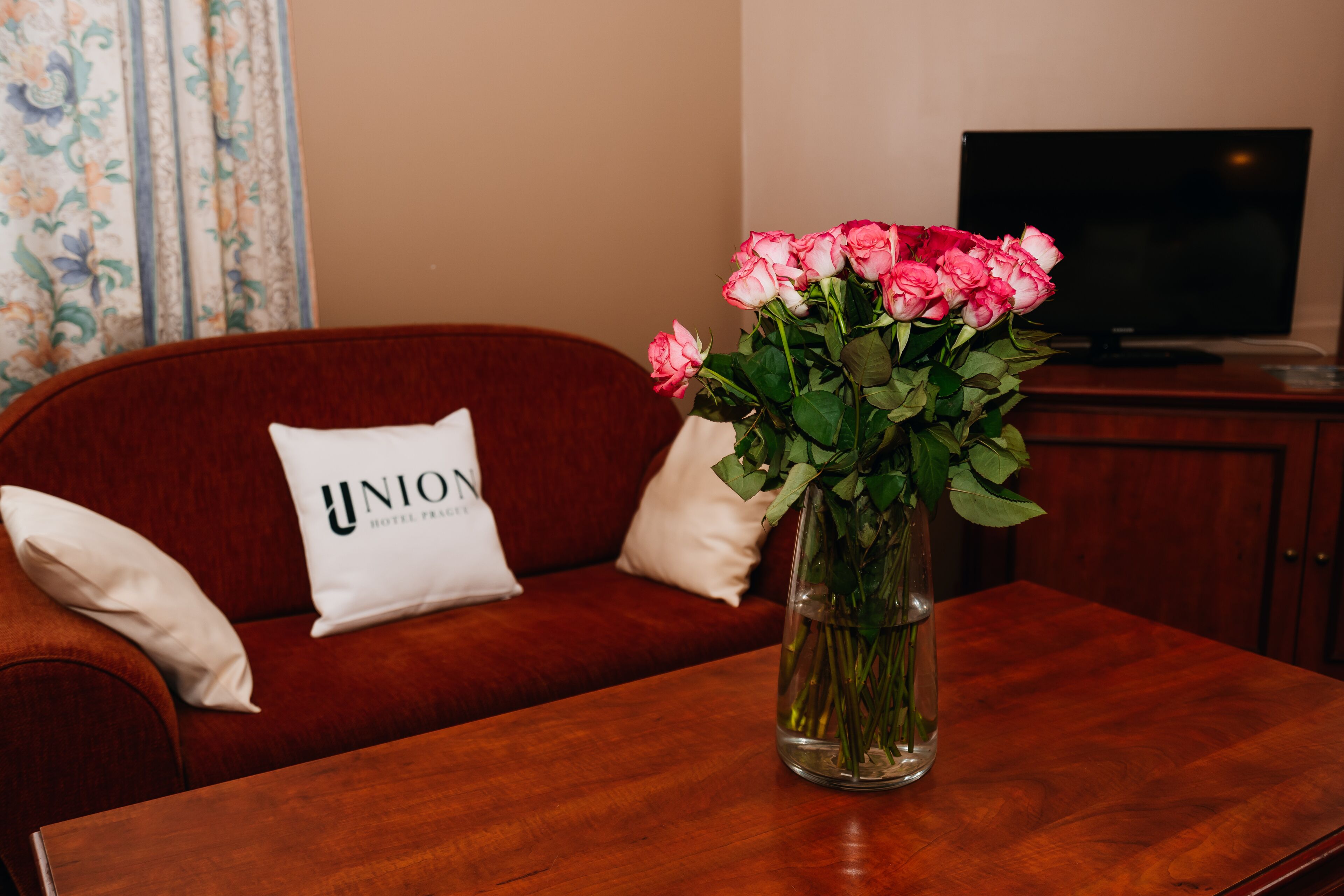 디럭스 스튜디오 스위트 | 저자극성 침구, 미니바, 객실 내 금고, 책상