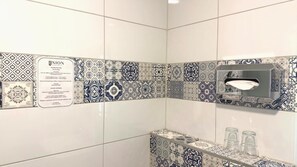 Free toiletries, hair dryer, towels - Hotel Union (Prague)