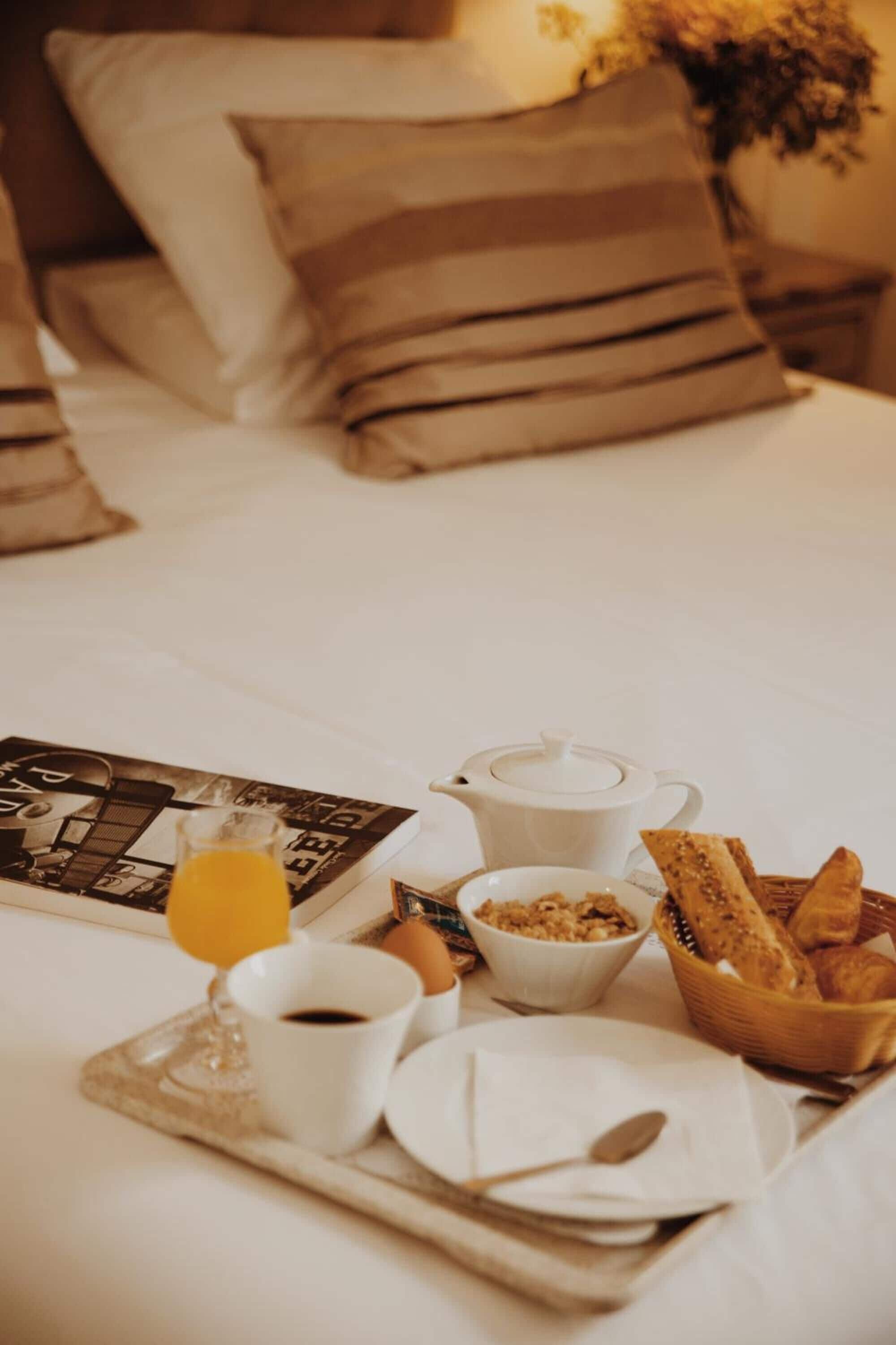 minibar, in-room safe, individually decorated, individually furnished