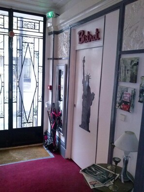 Interior - Hôtel Cosy Monceau (Paris)