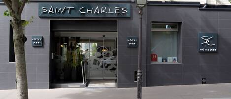 Majoituspaikan sisäänkäynti