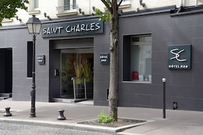 Property entrance - Hotel Saint Charles Paris (Paris)