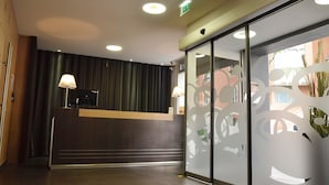 Interior entrance - Hotel Saint Charles Paris (Paris)