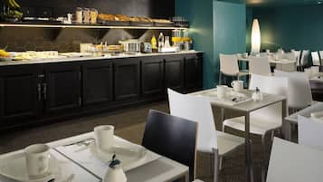 Daily buffet breakfast (EUR 18 per person)