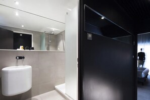 Standard Double Room or Single use | Bathroom