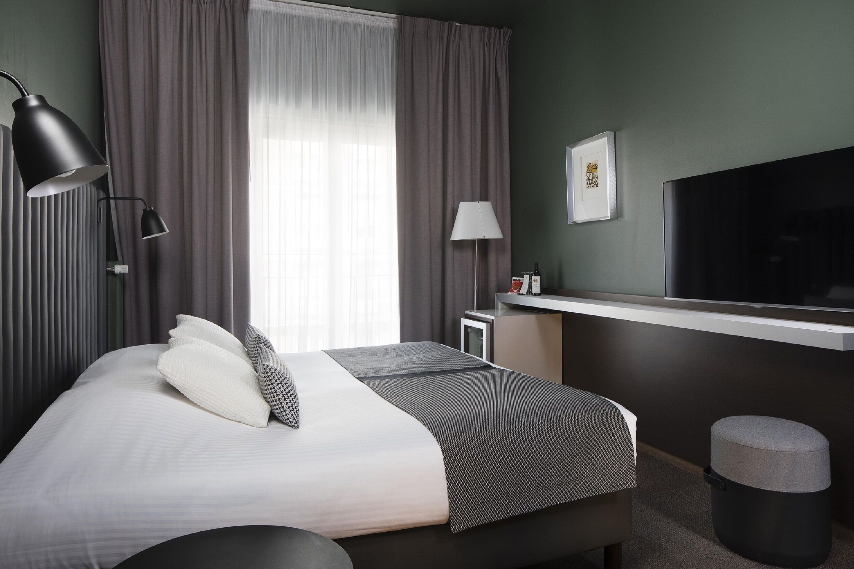 minibar, in-room safe, desk, soundproofing