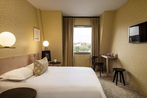 Superior Double Room (Castle or Garden View) - L'Hôtel - Face au Château - Boutique Hôtel et Séminaires (Nantes)
