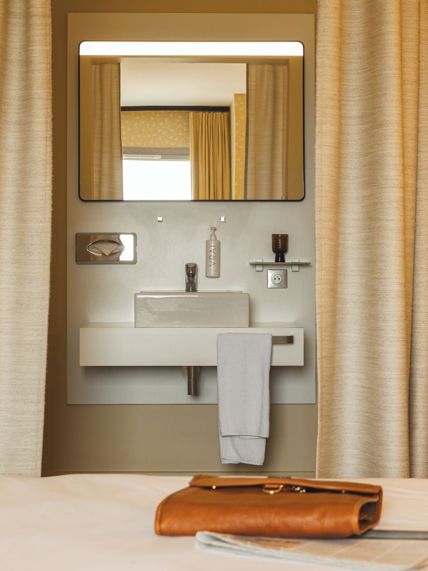 Foto - L'Hôtel - Face au Château - Boutique Hôtel et Séminaires