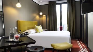 Superior Room, Terrace | In-room safe, desk, blackout curtains, soundproofing
