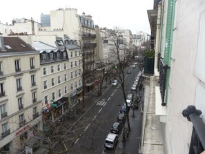 Balcony - Hotel Des Buttes Chaumont (Paris)