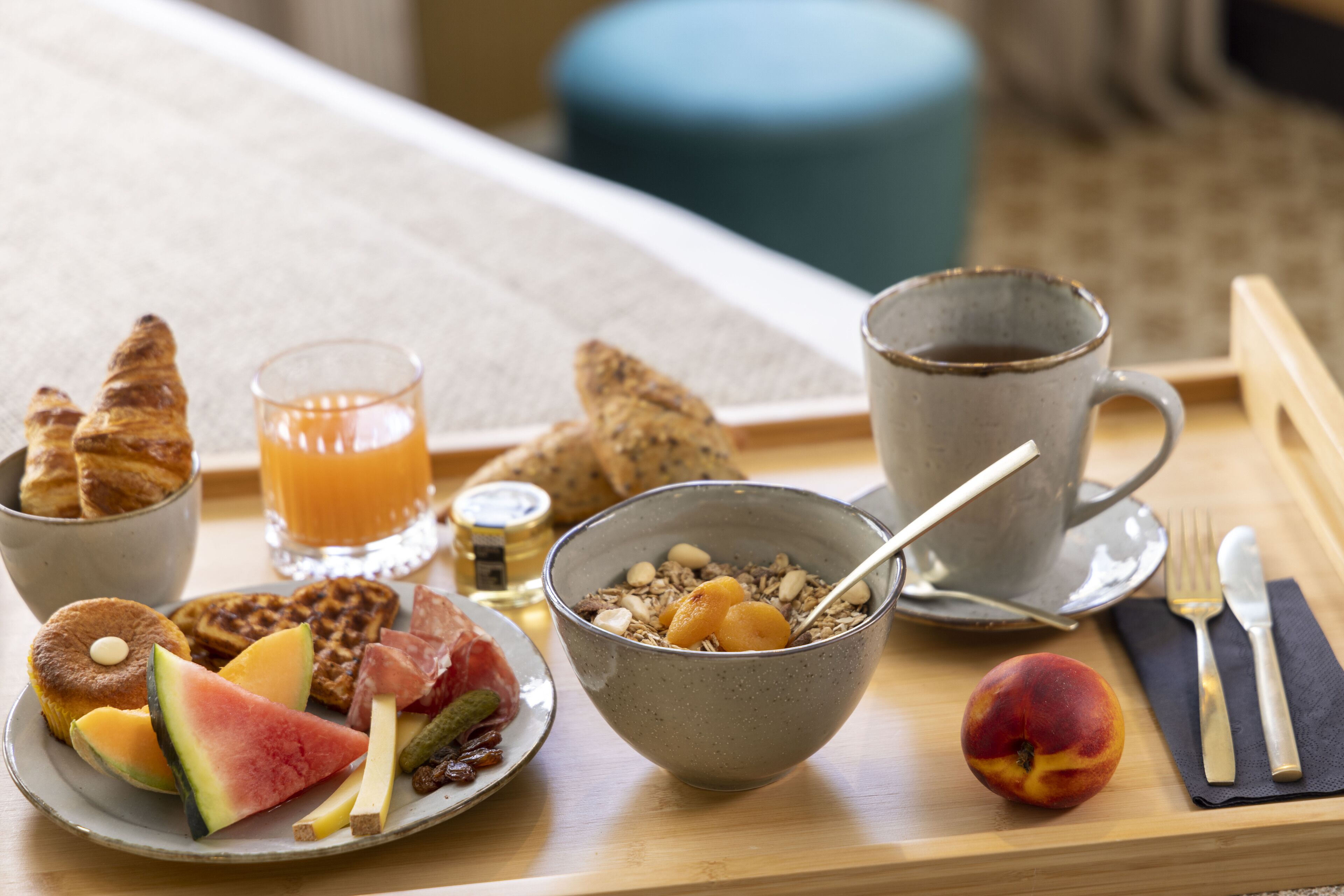 daily buffet breakfast (eur 18 per person)